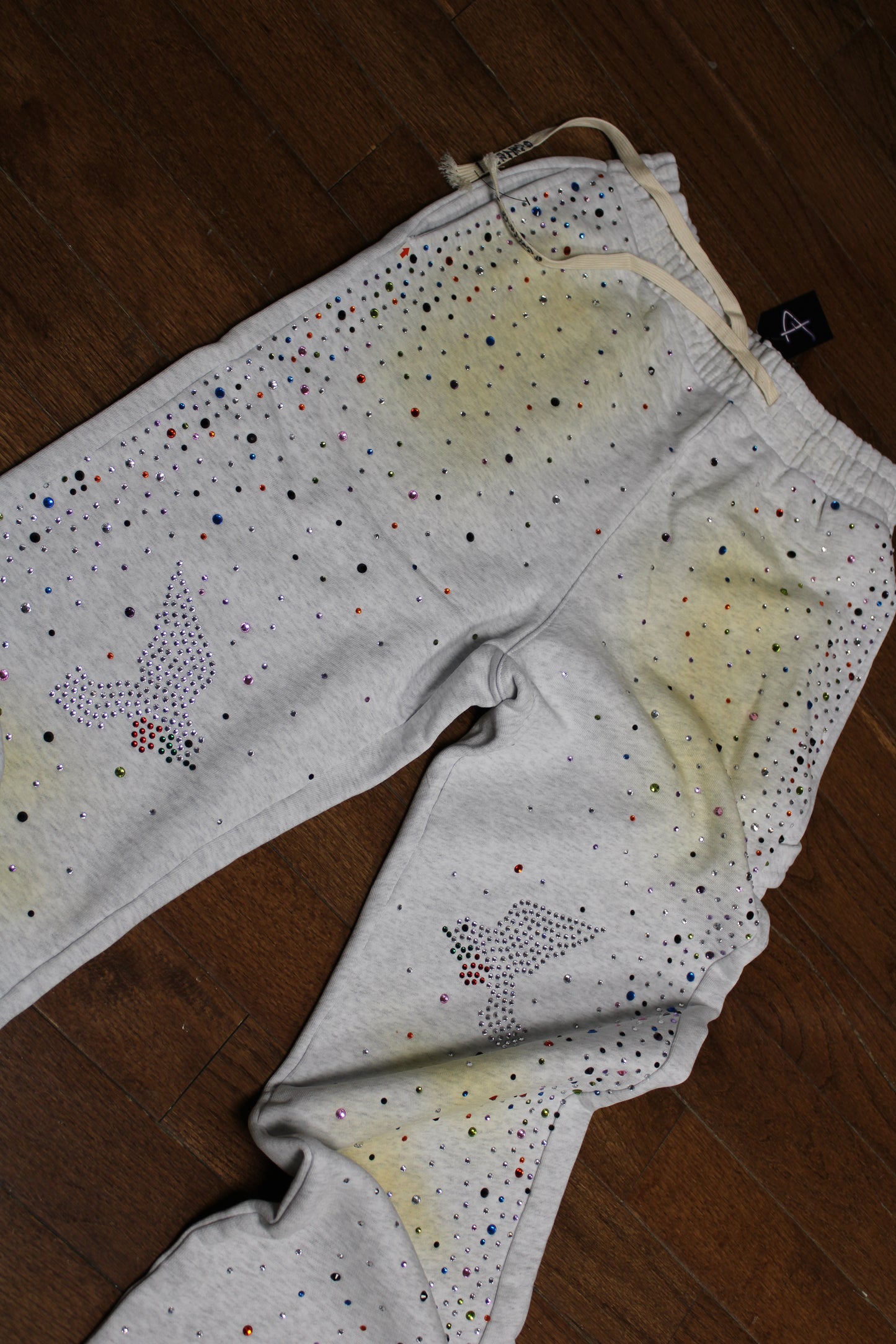 DIAMOND IN THE DIRT SWEATS